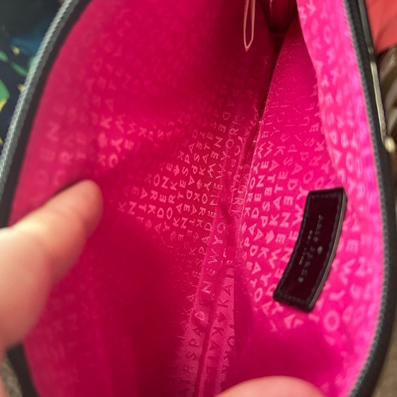 Kate Spade ♠️ Penn Valley Amy Striped Crossbody - Picture 9 of 10